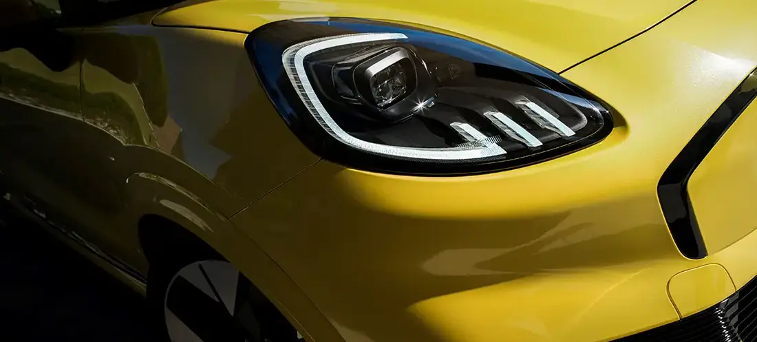 Der Ford Puma Gen-E - Detailansicht des Scheinwerfers - Jetzt im Ford Autocenter Mothor in Stendal, Gardelegen oder Brandenburg kaufen oder leasen