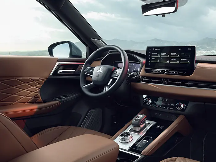Der neue Mitsubishi Outlander - Innenansicht- Jetzt den Karoq bei deinem Mitsubishi Autohaus Thormann / Mothor in Stendal, Gardelegen oder Brandenburg leasen oder kaufen!