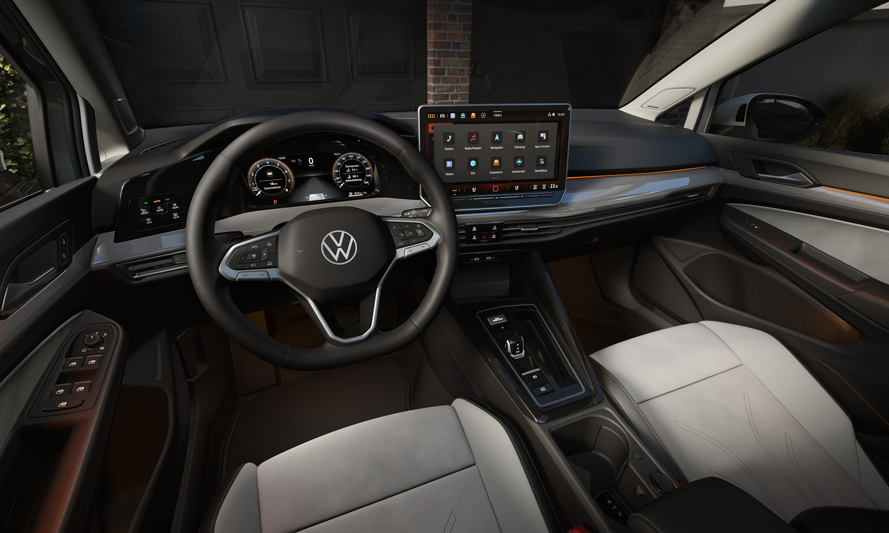 Der Volkswagen Golf Variant Life - Innenansicht - Jetzt bei deinem Volkswagen Autohaus Mothor in Brandenburg leasen.