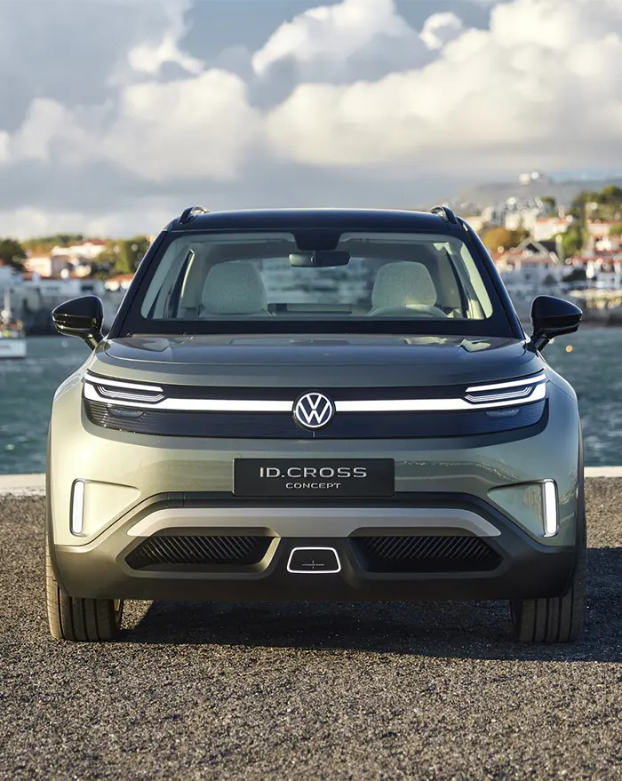 Der Volkswagen ID. Cross - Frontansicht- Jetzt den VW T-Cross Energy bei deinem Volkswagen Autohaus Mothor in Brandenburg leasen