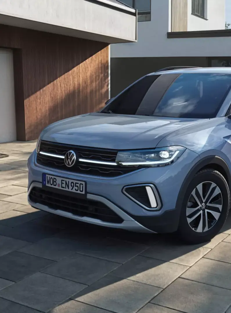 Der Volkswagen T-Cross Energy - Frontansicht- Jetzt den VW T-Cross Energy bei deinem Volkswagen Autohaus Mothor in Brandenburg leasen