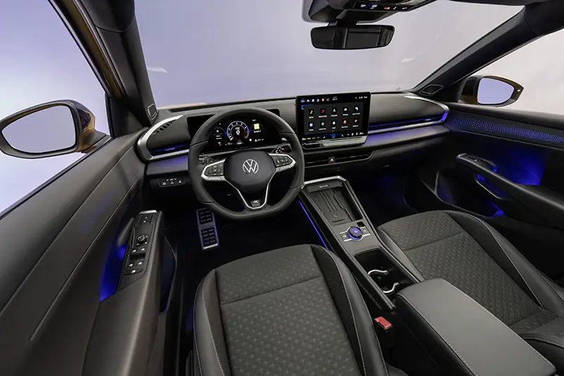 Der Volkswagen T-Roc - Innenansicht- Jetzt bei deinem Volkswagen Autohaus Mothor in Brandenburg.