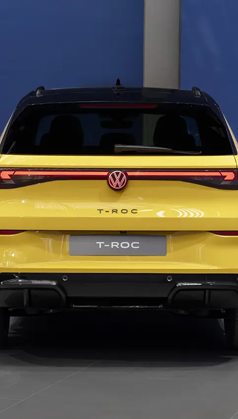 Der Volkswagen T-Roc - Außenansicht- Jetzt bei deinem Volkswagen Autohaus Mothor in Brandenburg.