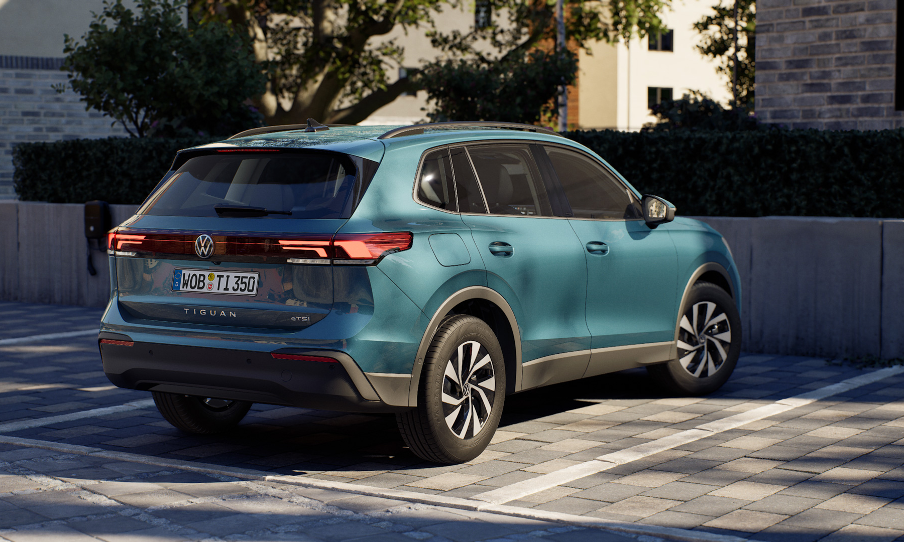 Der Volkswagen T-Roc Life - Heckansicht - Jetzt bei deinem Volkswagen Autohaus Mothor in Brandenburg leasen.