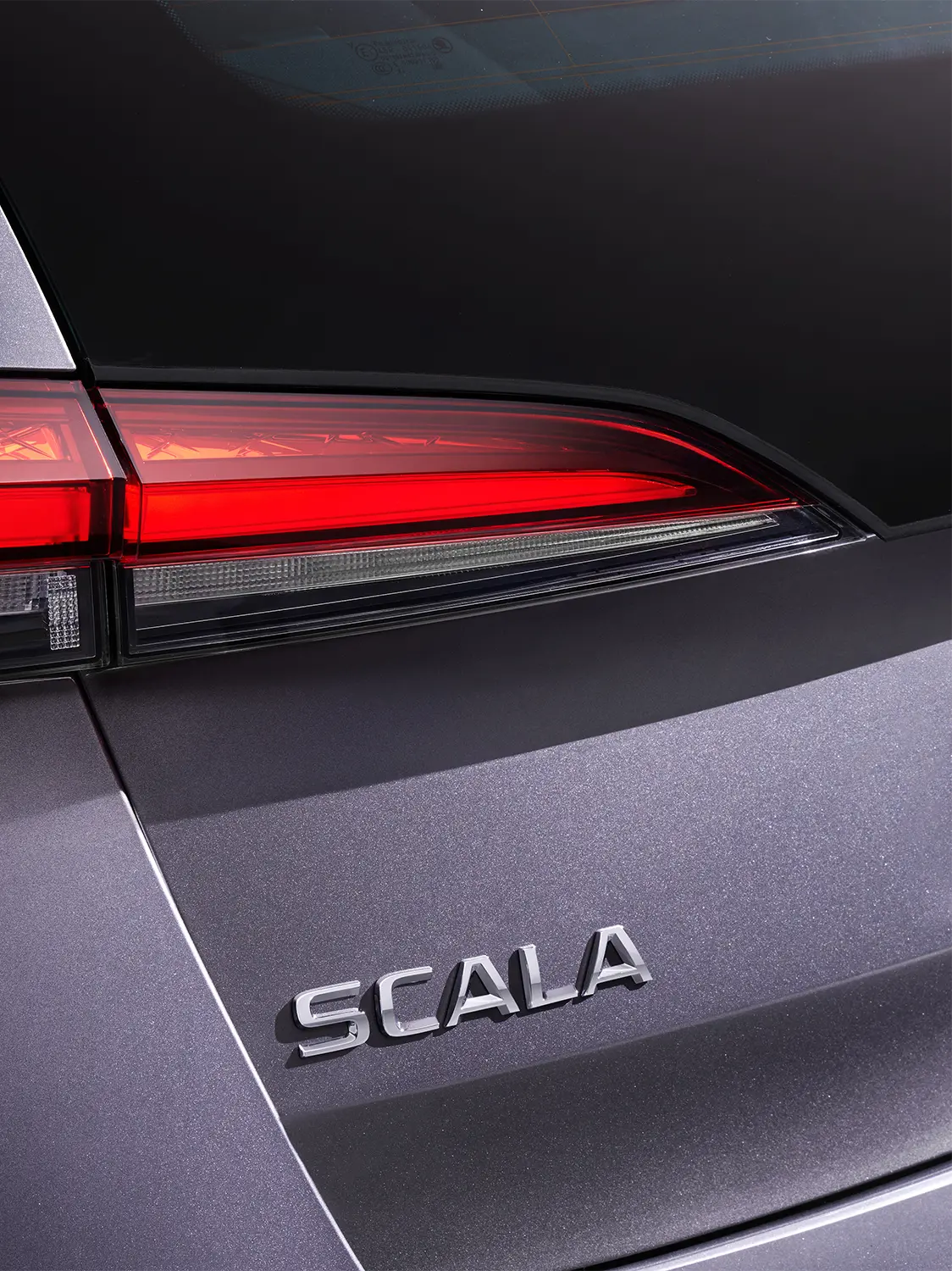 Der Skoda Scala - Heckansicht im Detail - Jetzt bei deinem Skoda Autohaus Thormann / Mothor in Stendal, Gardelegen oder Brandenburg leasen!