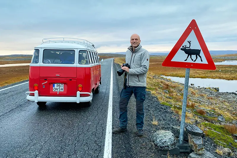 Peter Gebhard nimmt uns in seiner Diashow Bulli-Abenteuer Europa mit auf eine außergewöhnliche Reise quer durch den Kontinent